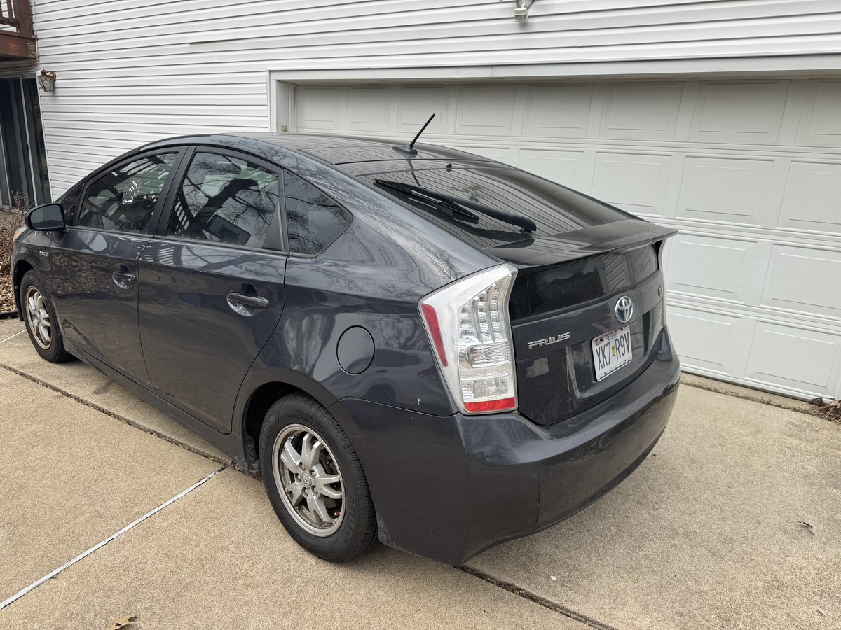 2010 TOYOTA Prius