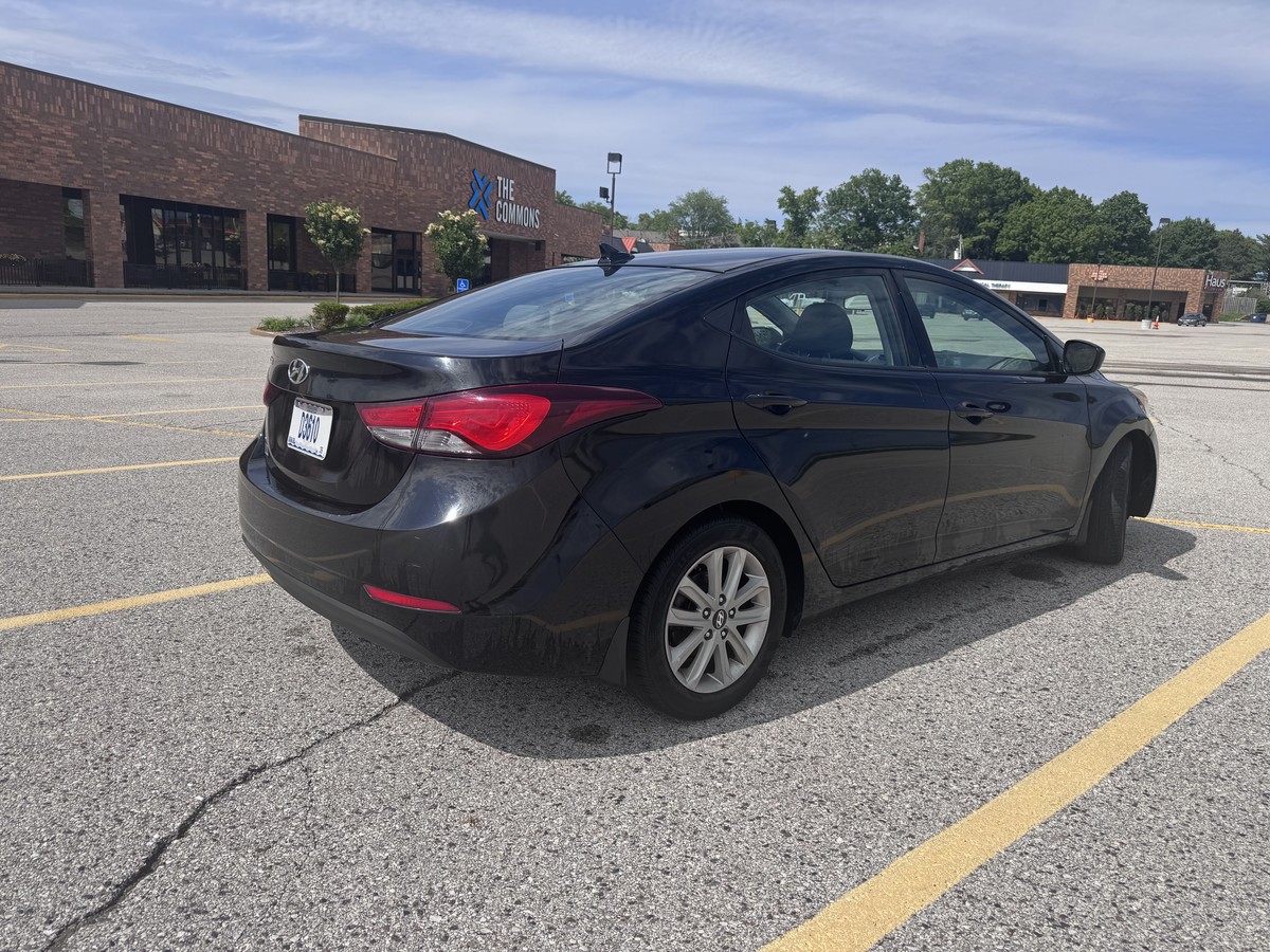 2015 HYUNDAI Elantra
