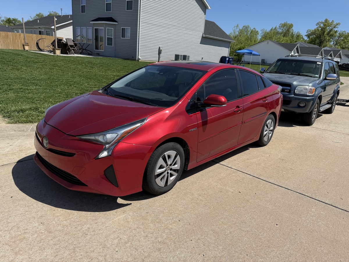 2016 TOYOTA Prius