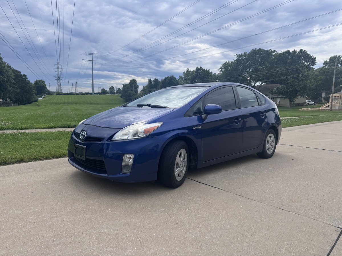 2011 TOYOTA Prius