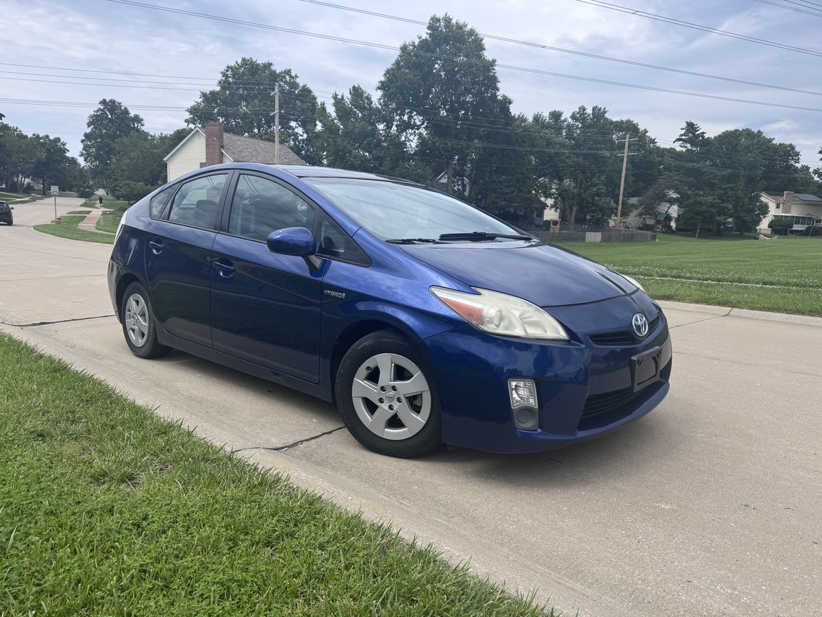 2011 TOYOTA Prius